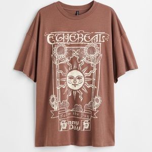 H&M Oversized T Shirt Ethereal Magical Whimsy Vintage Style Sun Tee